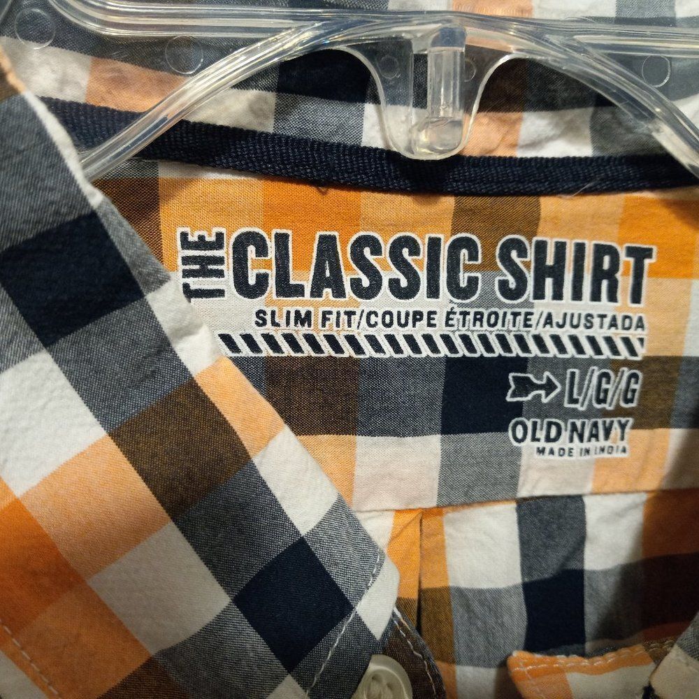 Old Navy Slim fit ,Button down, long sleeve shirt - Picture 2 of 7
